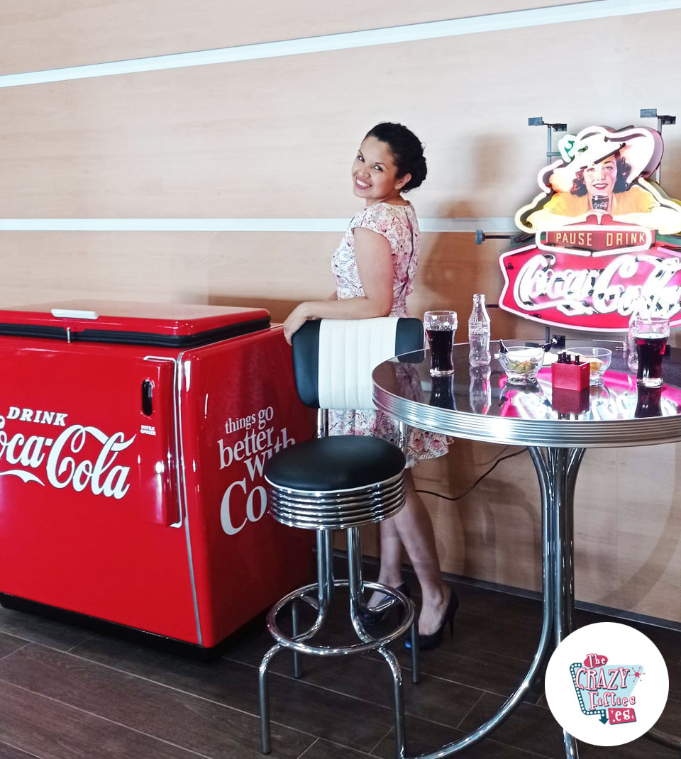 Retro Coca-Cola Kühlschrank. Bestellen Sie es jetzt