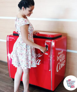 Retro Coca-cola fridge