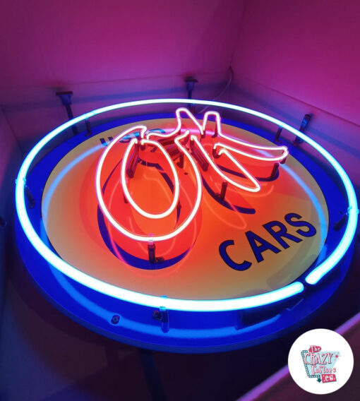 Cartaz de carros usados ​​Neon OK em baixo