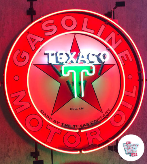 Insegna al neon Texaco accesa