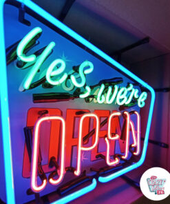 Cartel Neon Yes we're open derecha