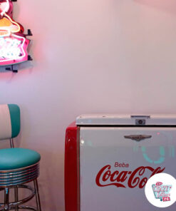 Clip vidéo de location de réfrigérateur Coca-Cola