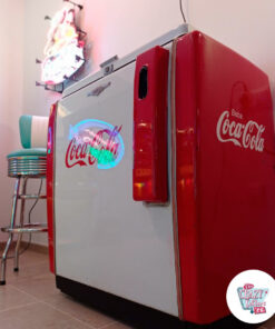 Locação de decoração de geladeira Coca-Cola