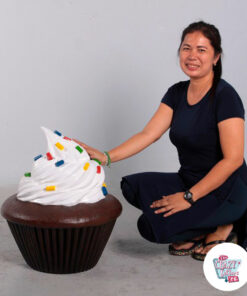 Cupcake gigante tamanho de chocolate e creme