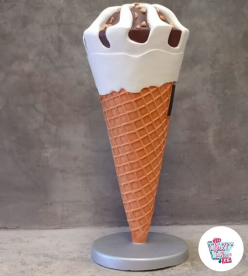 Figura para exteriores helado almendrado con pizarra detalle