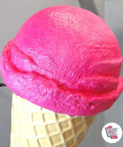 Figur Decoration Cone Strawberry Ice Wall