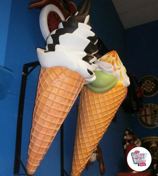 Ice Cream Sundae Cone Decoração Figura creme e parede de chocolate