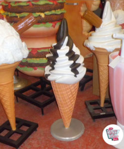 Figura Decoracion Cono Helado Sundae Nata y Chocolate