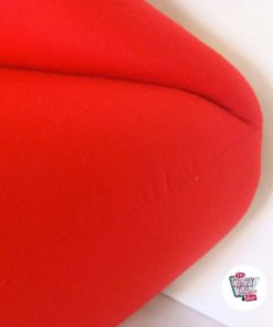 Lips sofa